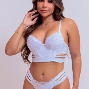 CONJUNTO EM RENDA E TRANÇAS MANUAIS